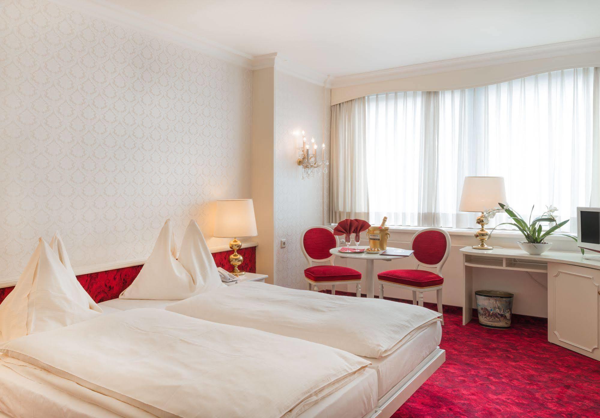 Elaya Hotel Vienna City Center Екстер'єр фото